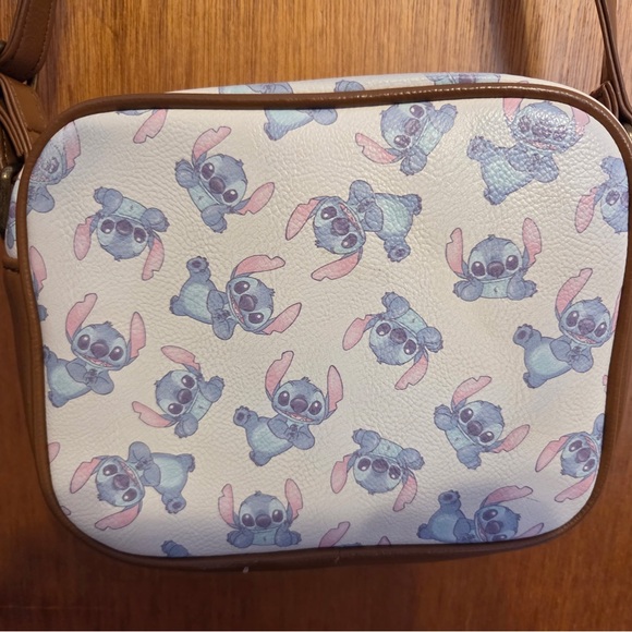 Disney Loungefly Stitch cross body - Picture 2 of 4